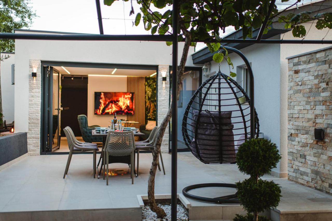 Villa View Mostar With Jacuzzi & Heated Pool Exterior foto