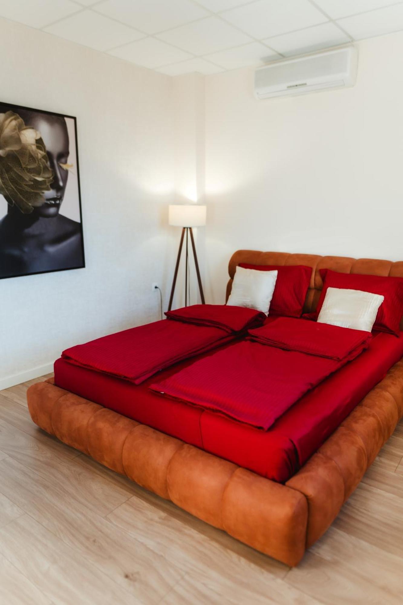 Villa View Mostar With Jacuzzi & Heated Pool Exterior foto